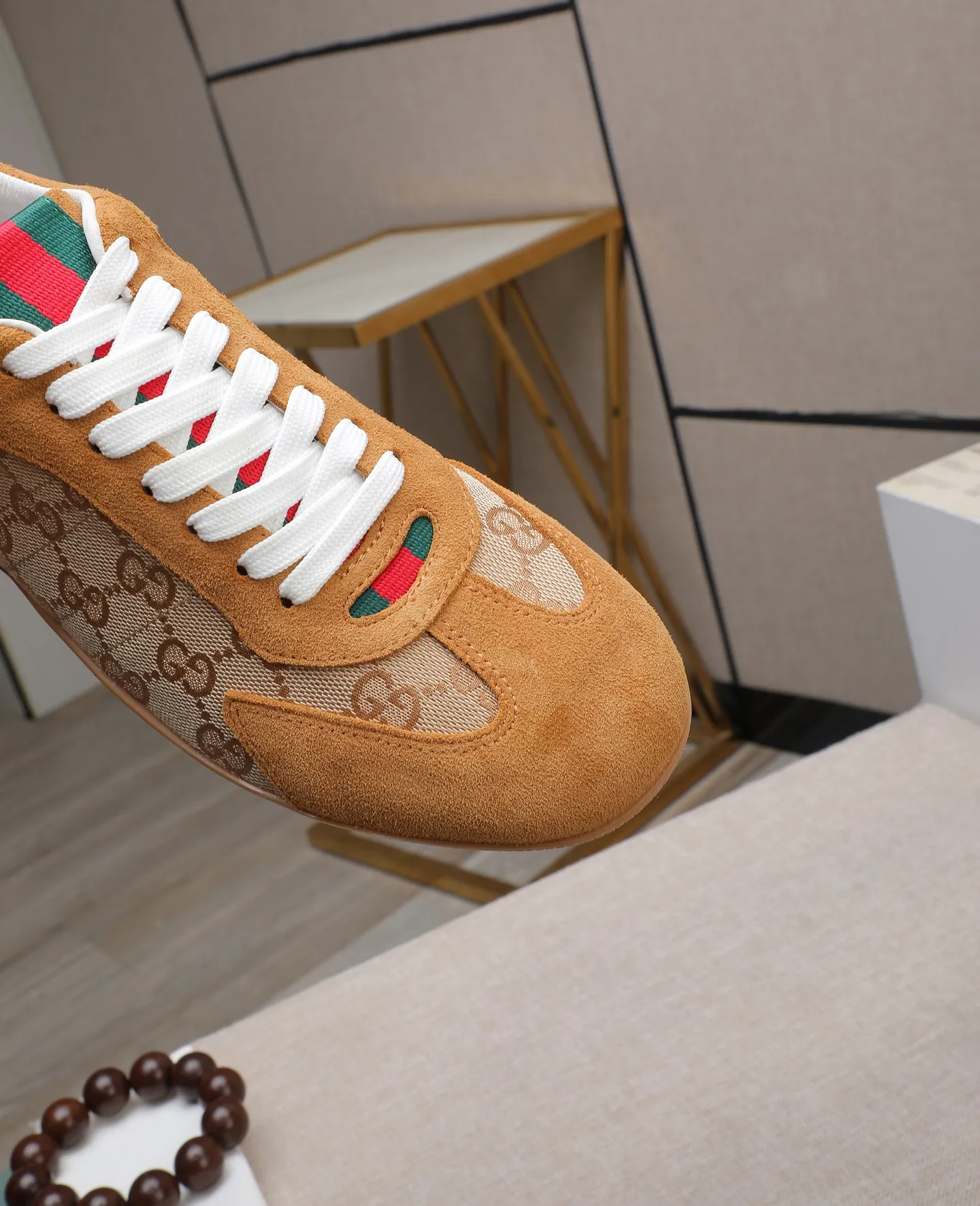 Men's shoes 💰460 GUCCI🔍🔍The latest models are on sale at the same time at the counter. Original calfskin imported from Italy, genuine leather lining, (high-end, extravagant, and classy) with exquisite workmanship. Soles: Original soles specially provided by the original factory. ⚠Exclusive double-layer movable molded soles are super comfortable⚠. Photos of the real thing🎬The real thing is even better🔍🔍"High quality·Follow the order" Code number 38-44